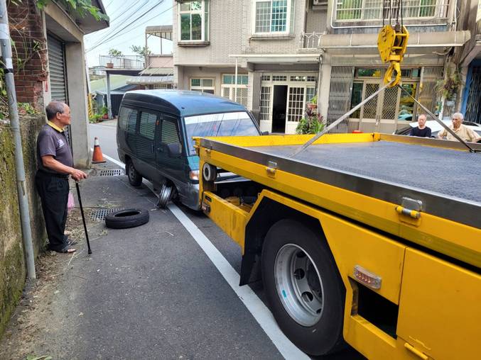 新竹道路救援-橫山事故車拖吊