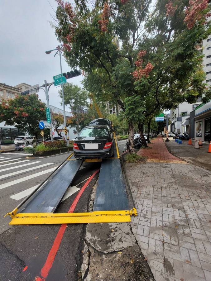 新竹道路救援-竹北故障車拖吊