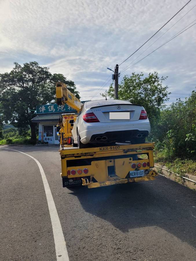 新竹道路救援-峨眉故障車拖吊