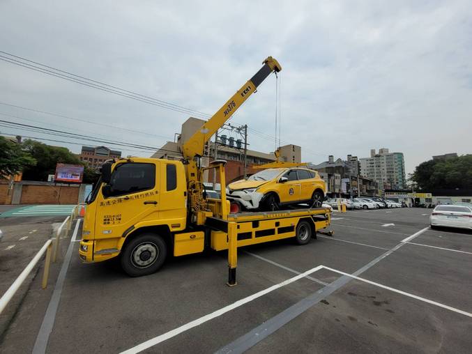 新竹道路救援-竹北事故車拖吊