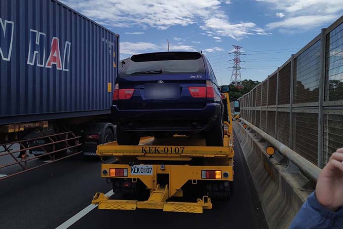 新竹高速公路救援拖吊-國三102北 路肩開放 故障車拖吊