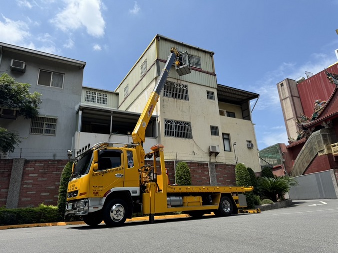 新竹吊車-新竹市冷氣吊籠作業